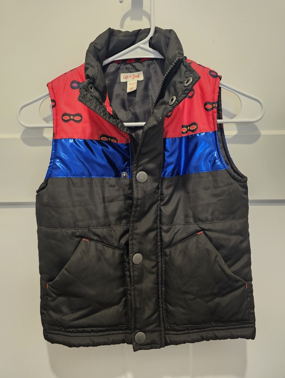 Cat & Jack Boys Puffer Vest Size XS 4/5 Zip Red/Black/Blue Mask Design